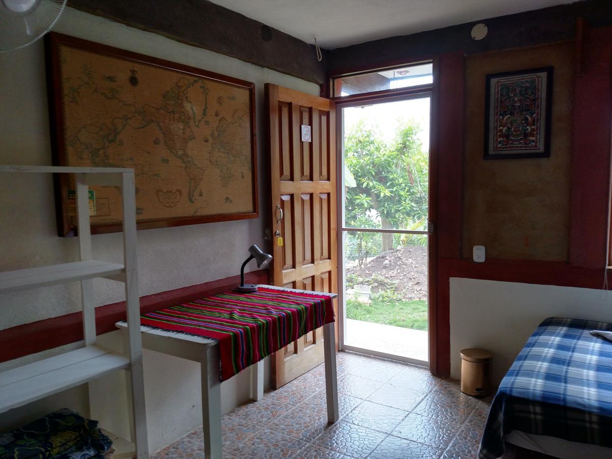 Zapote Tree Inn Флорес Экстерьер фото
